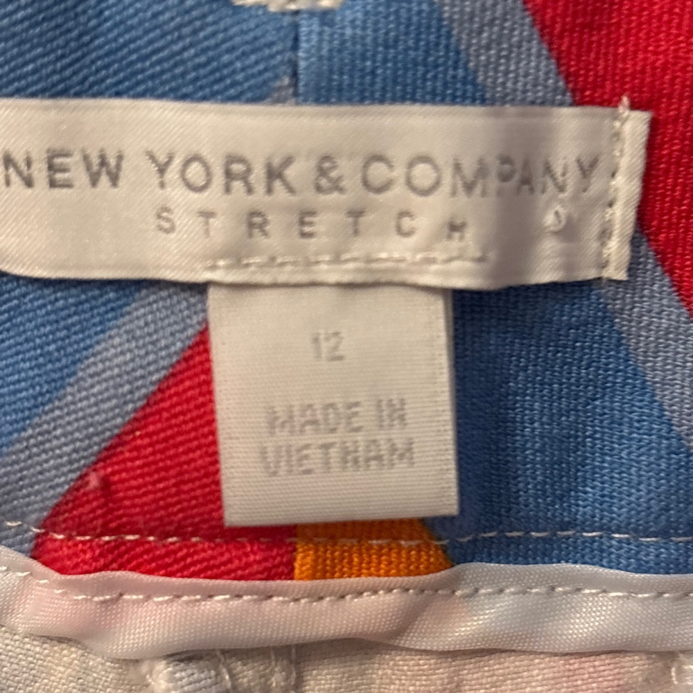 New York & Company Stretch Candy Stripe Cropped Pants - Size 12 - Picture 2 of 7